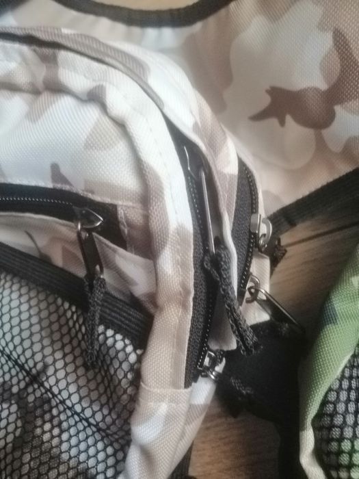 Nerka mocowaniem standardowym  US pasek pod udo..