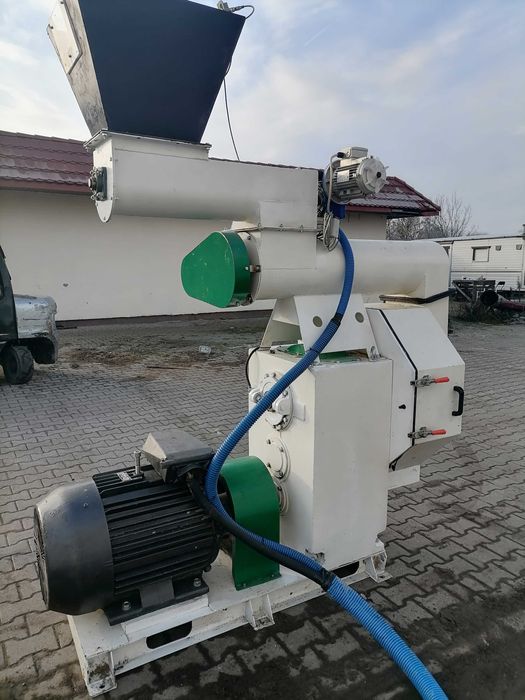 Peleciarka Labecotech rok 2024 przebieg 379 godzin