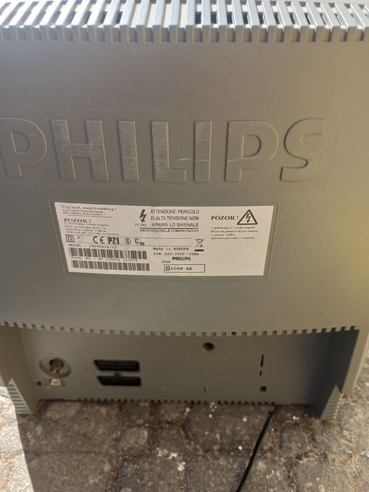 TV Philips CRT 68cm