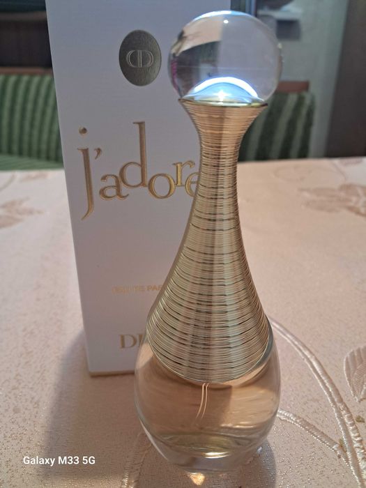 Парфумована вода DIOR J'adore оригінал