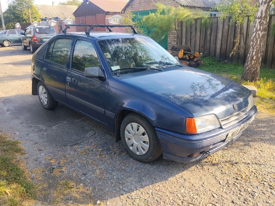 Продам OPEL KADETT 1.3 бензин