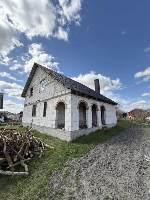 Будинок , Любомль