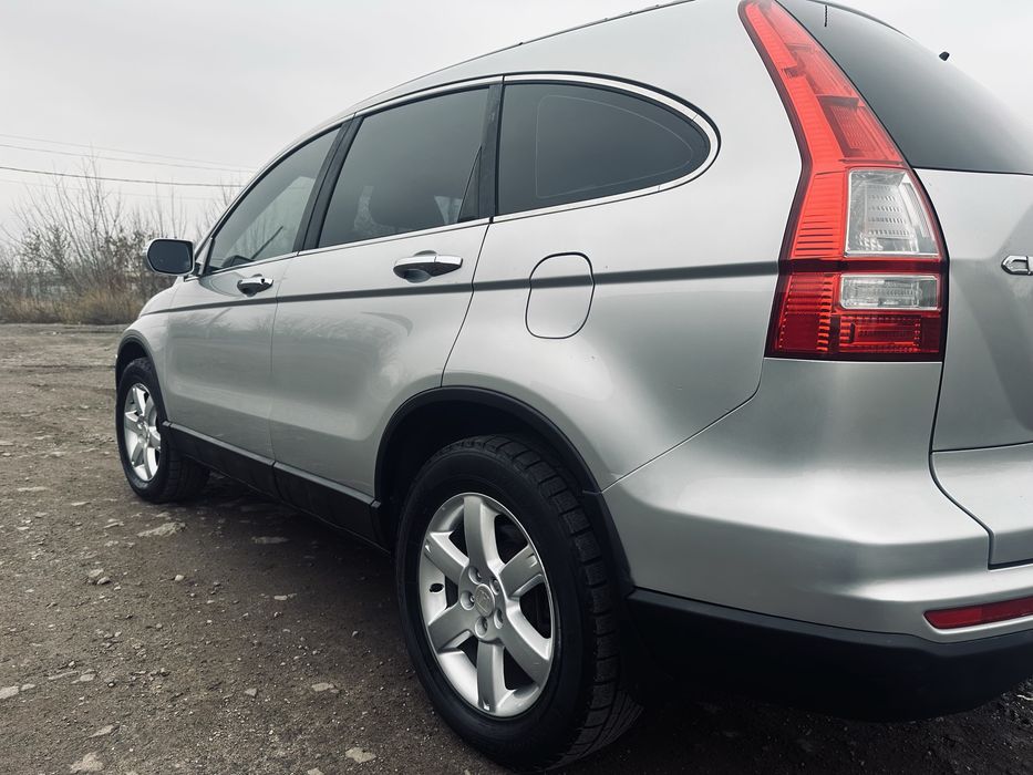 Автомобіль Honda CR-V 2010