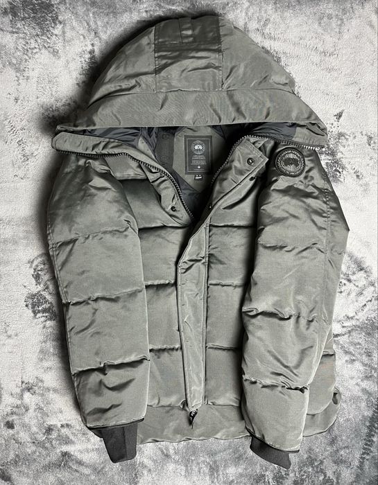 Курточка Canada goose