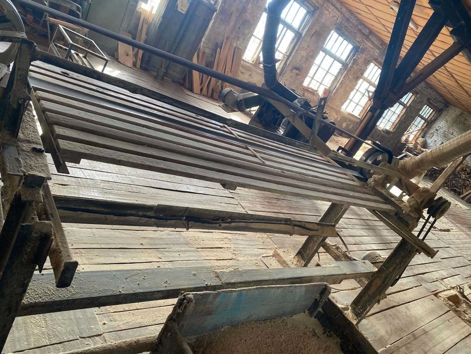 Стрічковий шліфувальний верстат по дереву, тип ШЛПС, робочий