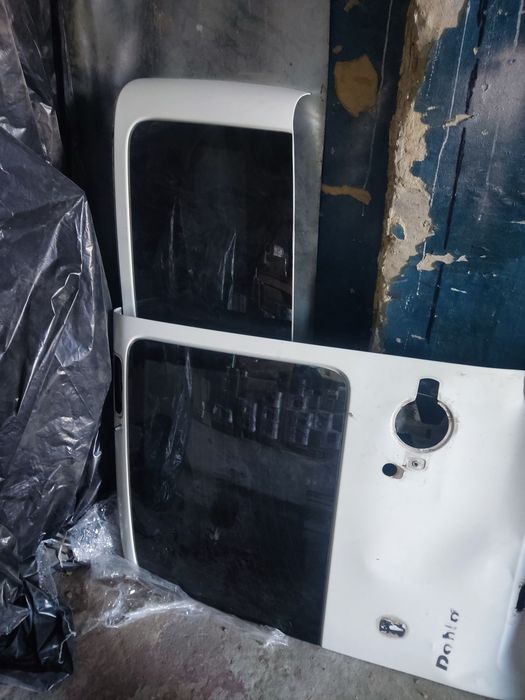 Скло фіат добло зад распашні двері doblo