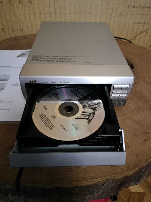 CD JVC Ca-EX 70.