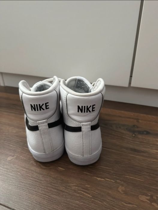 Nike blazer mid 77