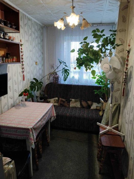 (3) Продам кімнату у гуртожитку на вул.Чехова 4698
