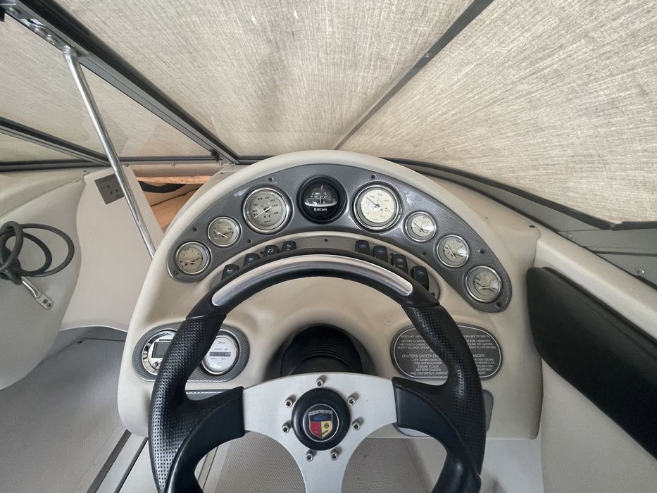 Катер Mariah SX18