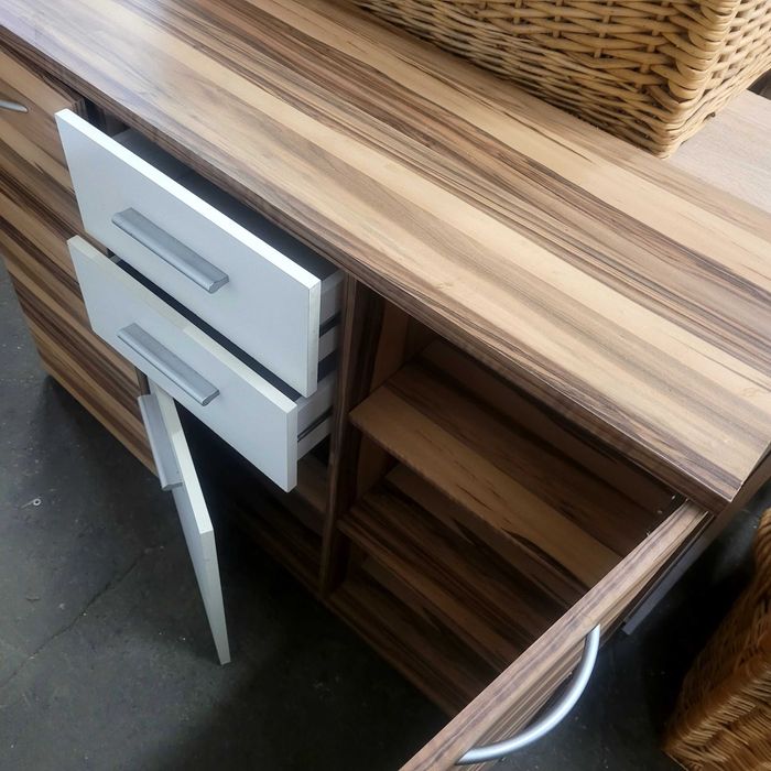 Komoda w dobrym stanie. Możliwy transport