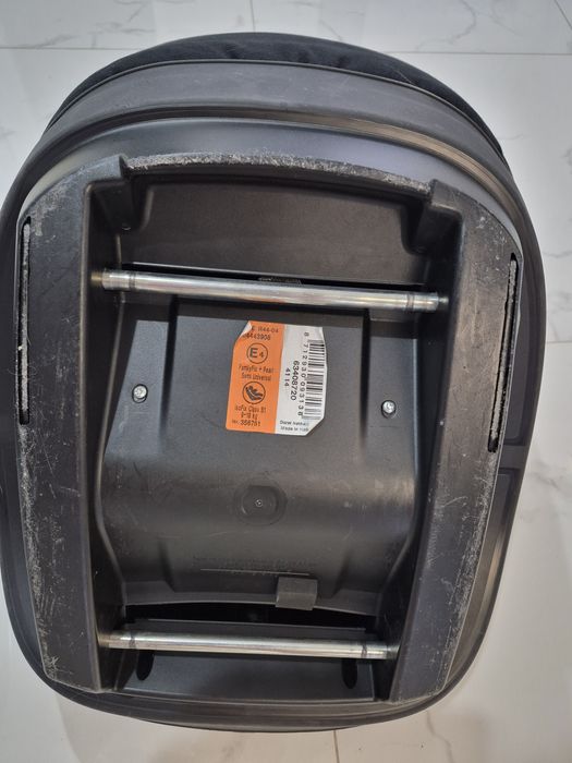 Fotelik samochodowy Maxi-Cosi Pearl z bazą FamilyFix