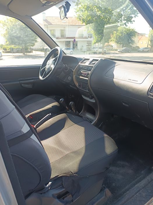 Nissan Terrano — fotografia 9