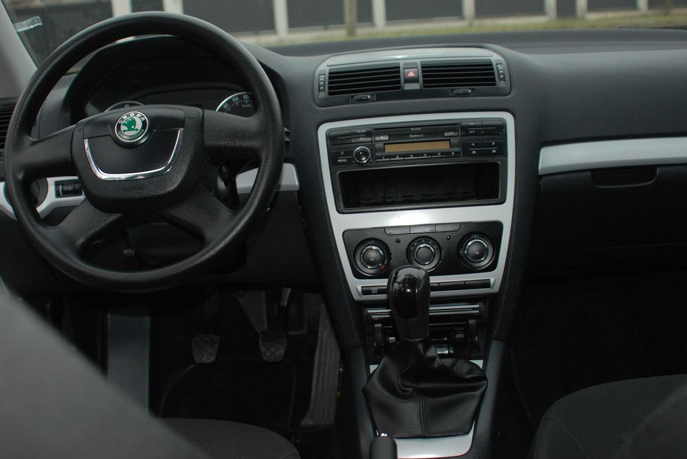 Шкода октавія A5 1,6 MPI