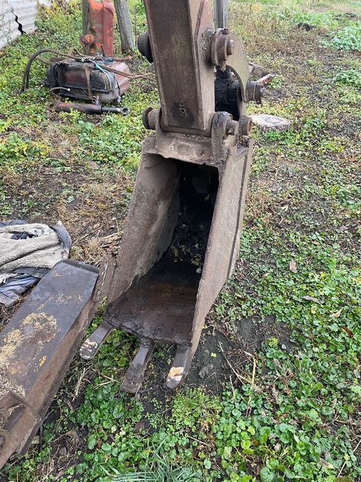 Продам навісне екскаватора