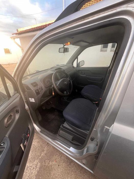 Opel Agila 1.0 de Dezembro de 2001 — photo 5
