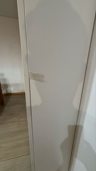 Estantes IKEA BILLY com portas de vidro – Excelente estado
