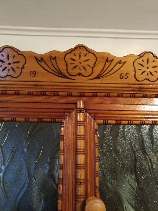 Буфет ручной работы.