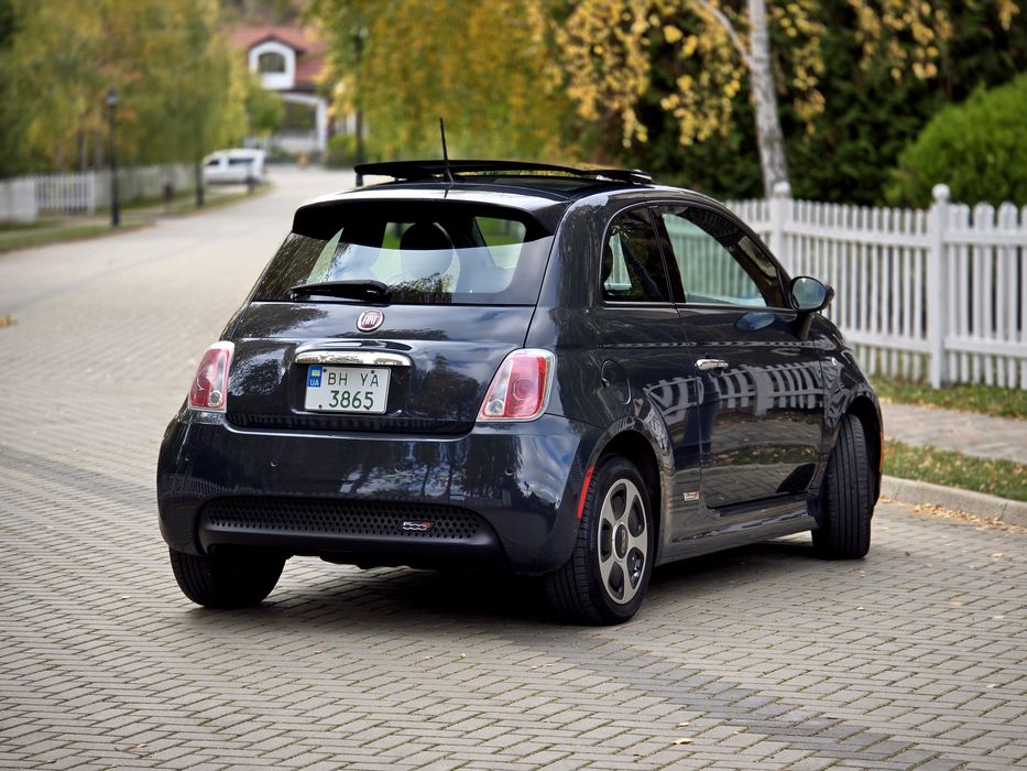 Авто Fiat 500e 2017