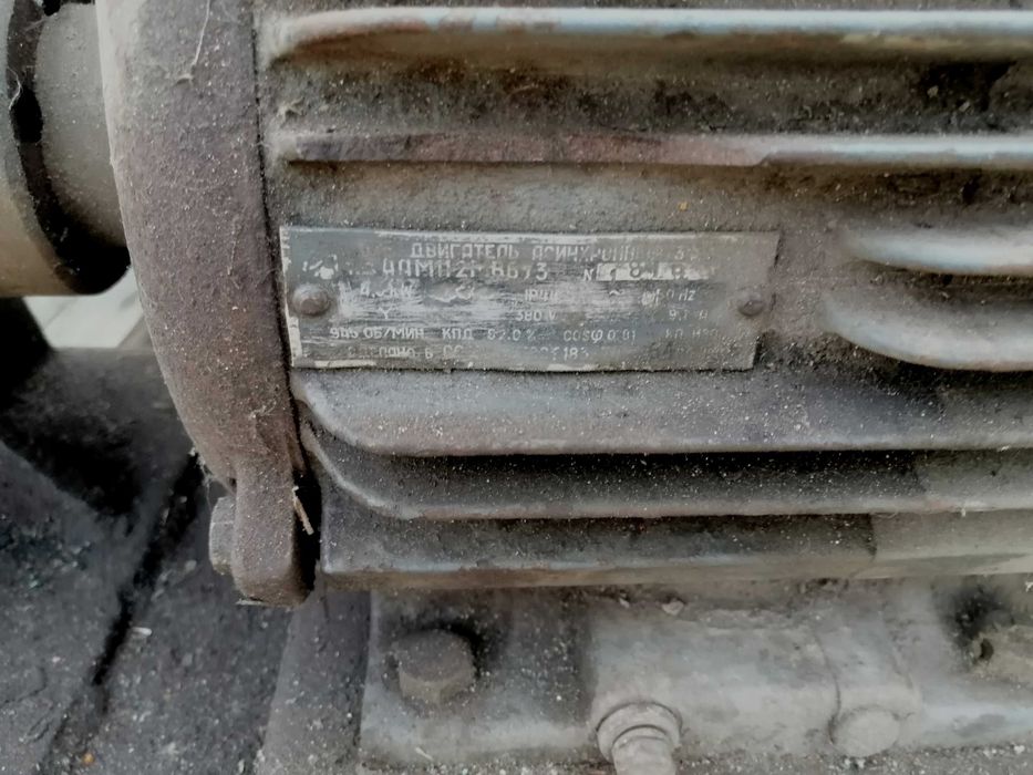 Електродвигун - 4кВт /960об.