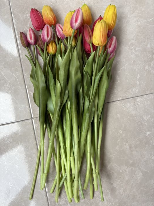 Tulipas artificiais