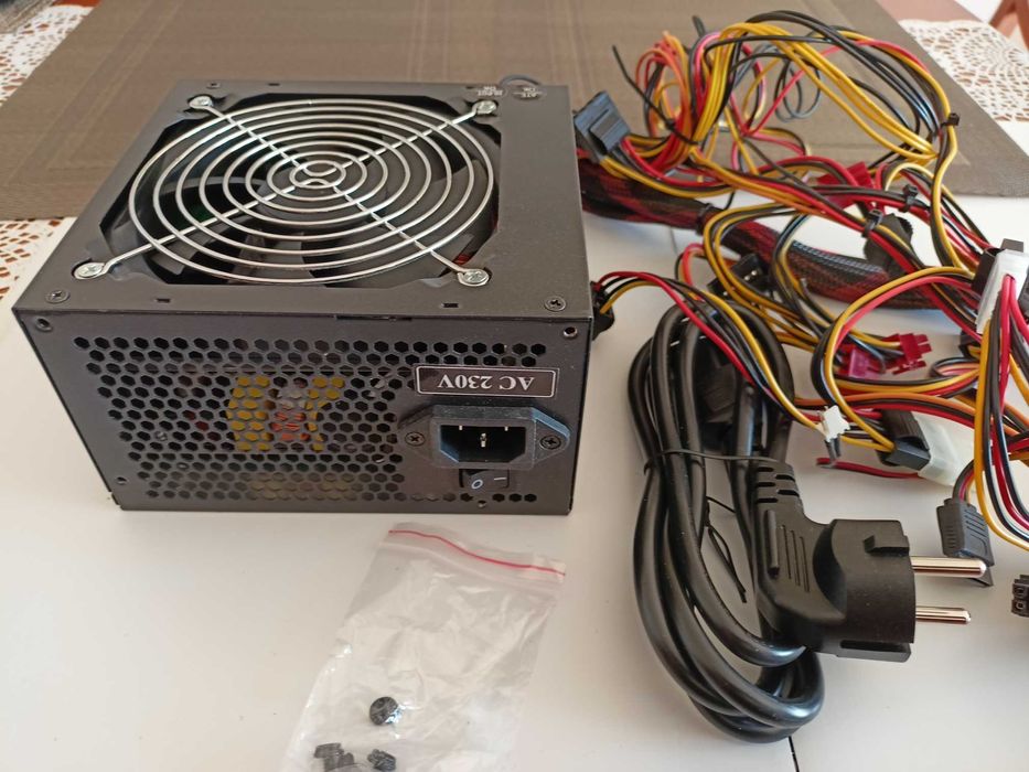 Zasilacz iBOX Cube II Black Edition 600W