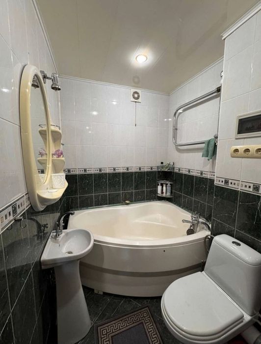 Продажа 2ой квартиры в Хортицком р-не