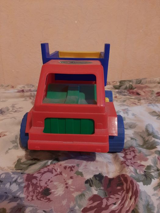 Детская машинка ,самосвал.