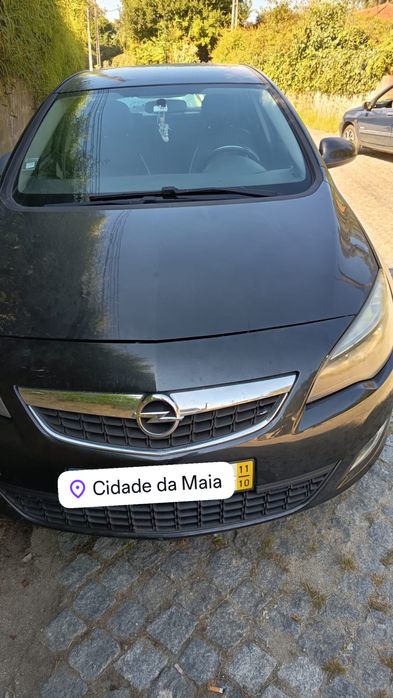 Opel Astra J (ler discrição)