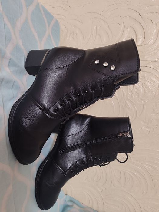 Зимові жіночі черевички