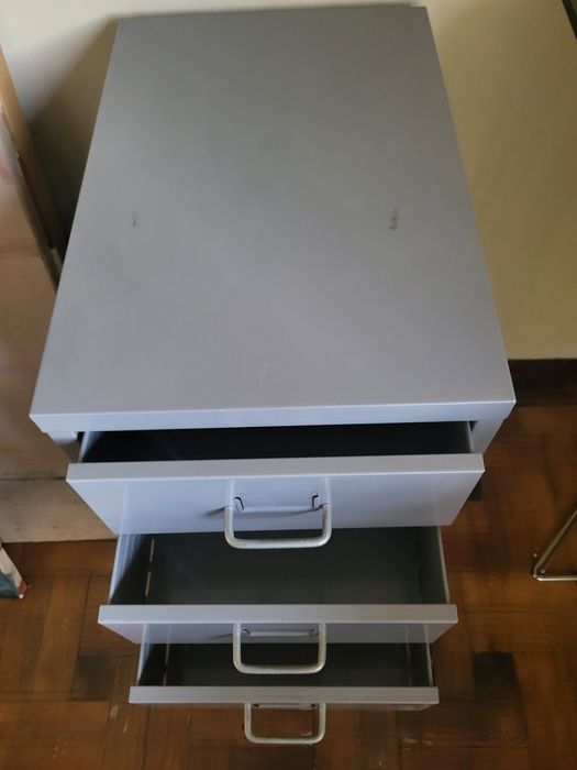 Móvel estilo industrial