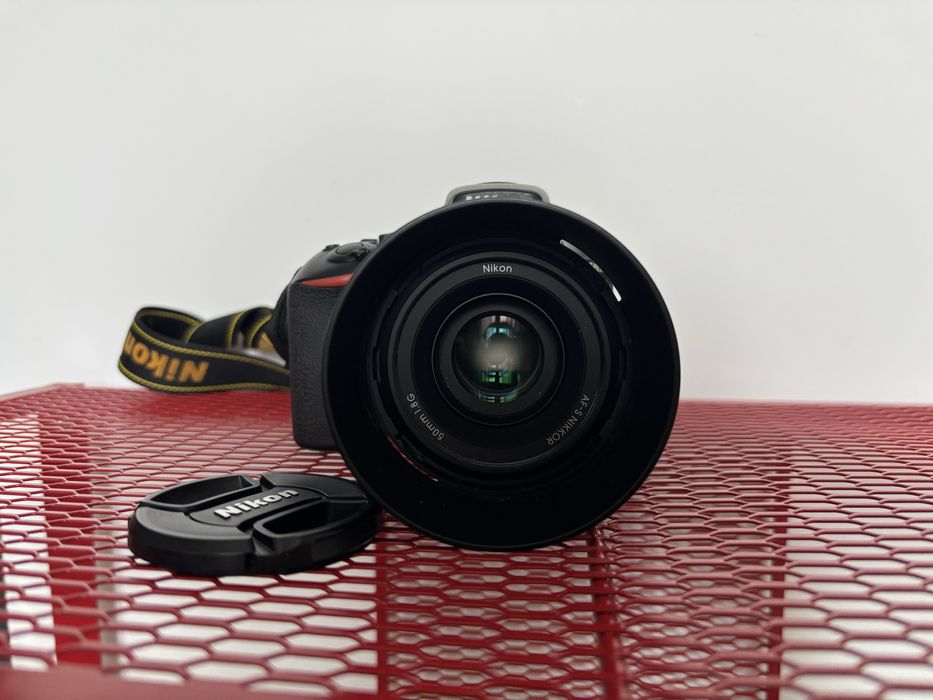 Aparat Nikon D5600 + obiektyw Nikkor 50mm 1.8af