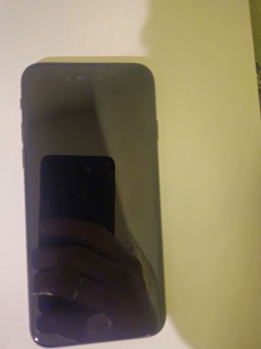 iPhone SE 3 128GB Midnight, seria 3, 2022 bardzo dobry stan