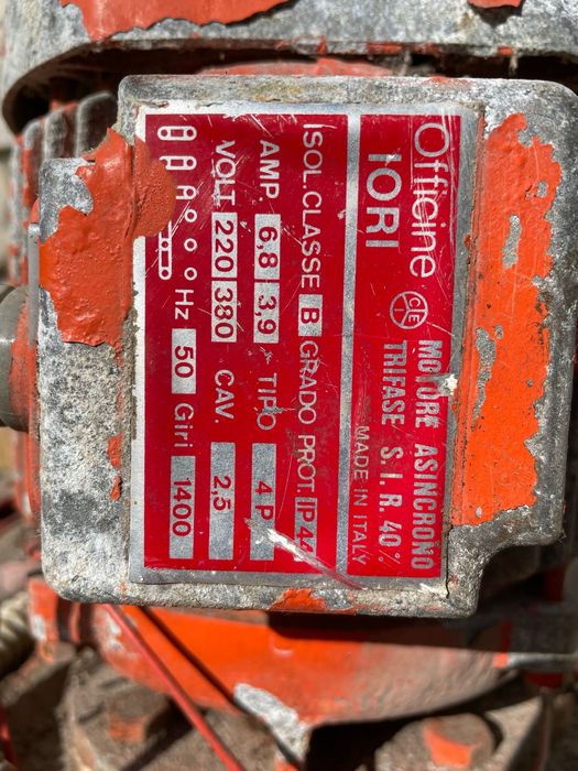 Motor trifasico para usos diversos