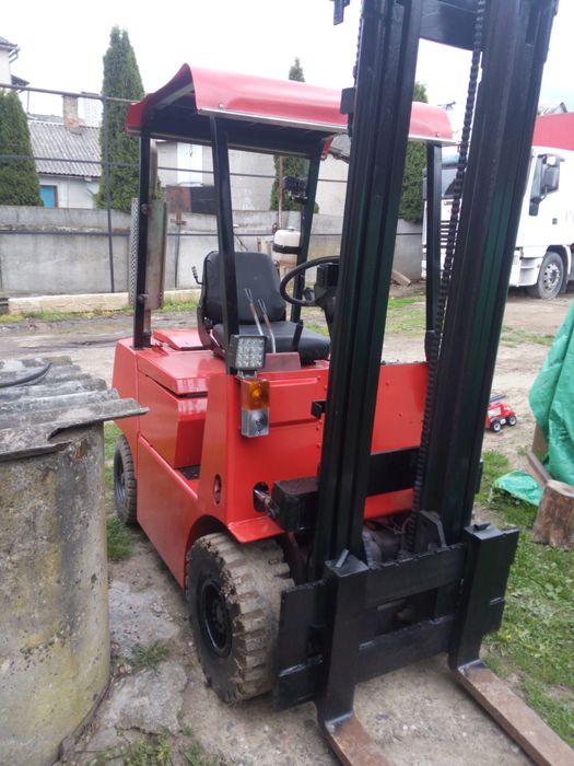 Продам вилочний навантажувач Балканкар