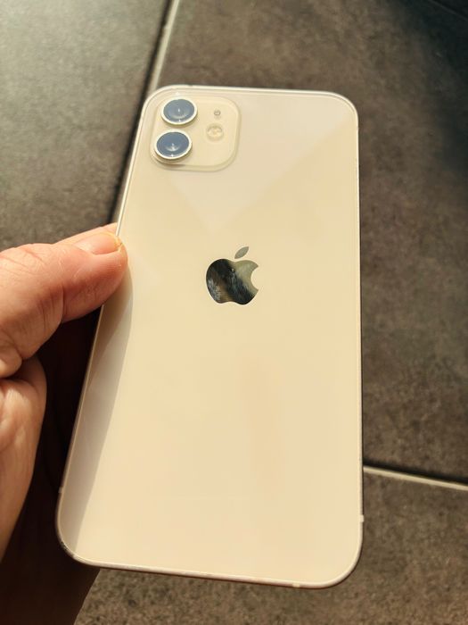 iPhone 12 branco