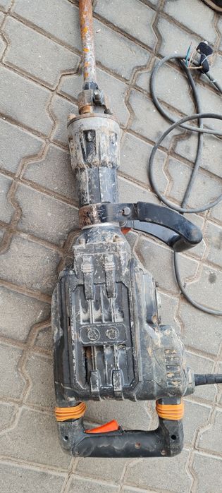 Відбійний молоток дніпро-м