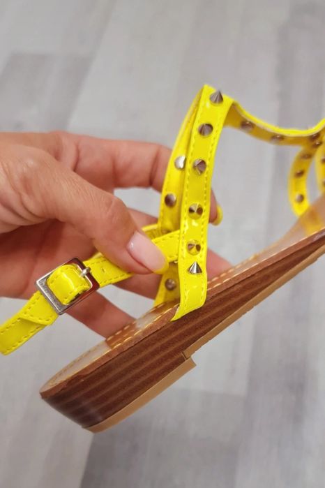 Nowe neonowe sandałki rozm. 37