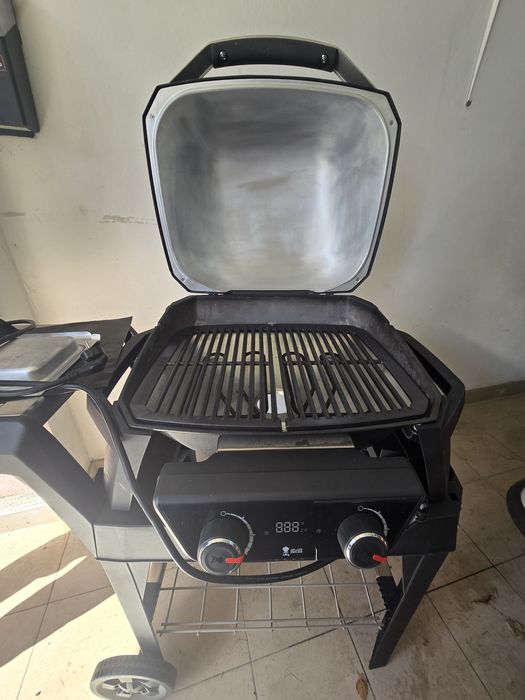 Grill elektryczny Weber Pulse 2000