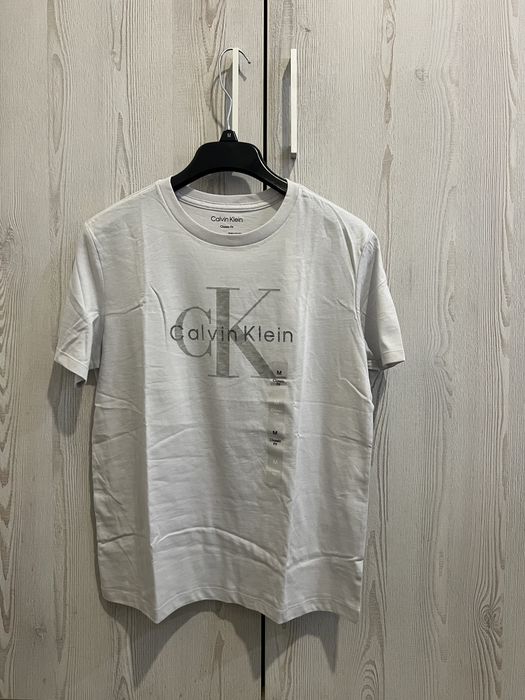 Футболка жіноча Calvin Klein оригінал сіро-біла 100% бавовна
