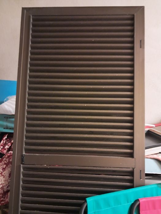 Vendo persiana aluminios castanho