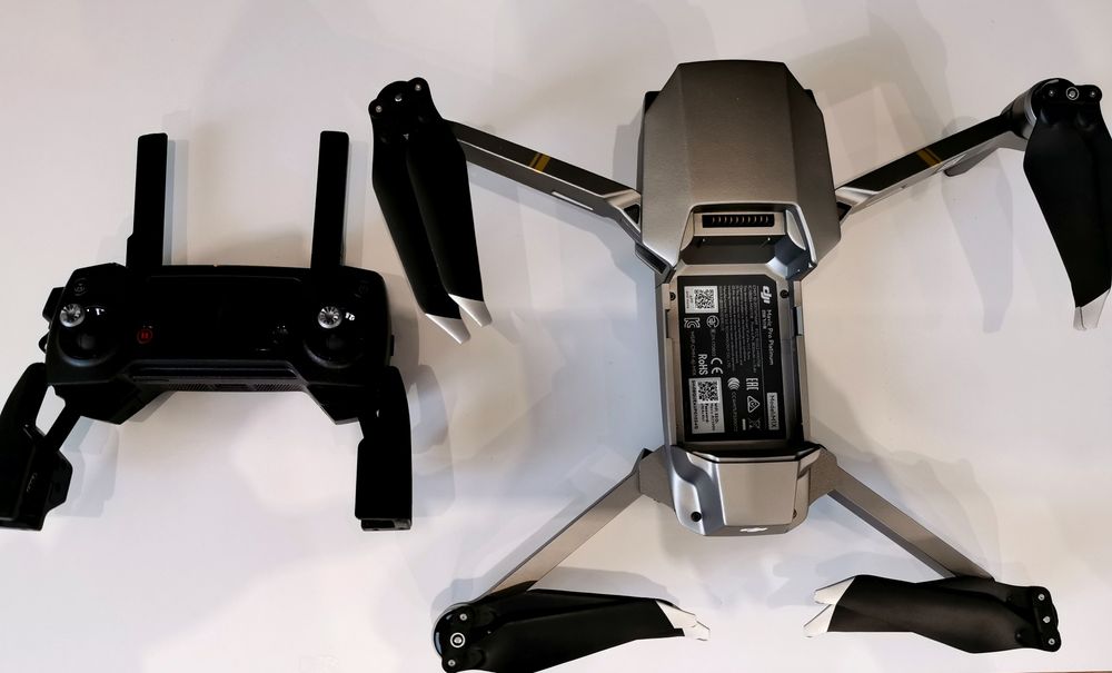 Квадрокоптер Mavic Pro Platinum 4K + доп. аккумулятор, бокс, карта 64g ...