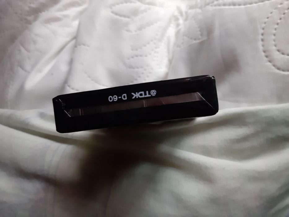 Продам аудиокассеты TDK  D60 новая