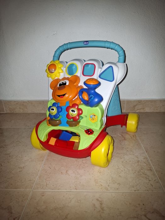 Chicco Andador primeiros Passos rega e caminha