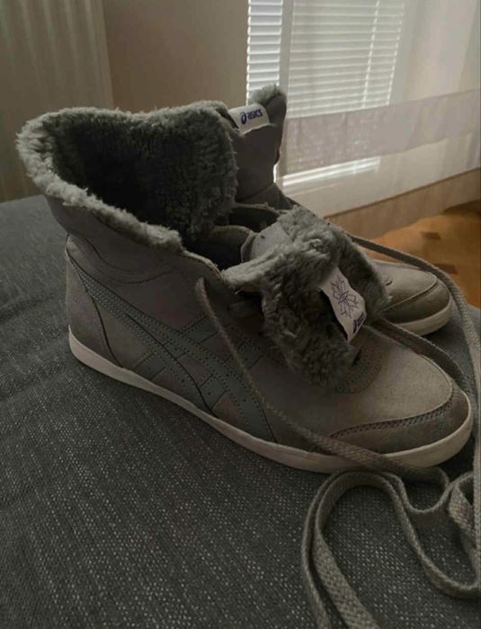 Buty asics rozm. 40, buty zimowe
