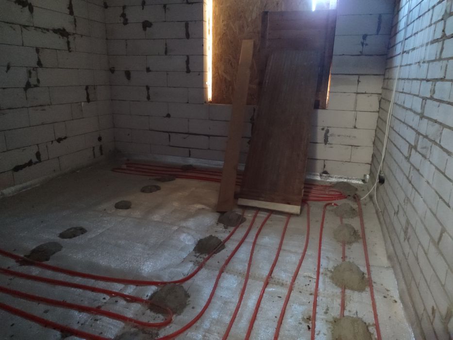 Продається добротний новий будинок
