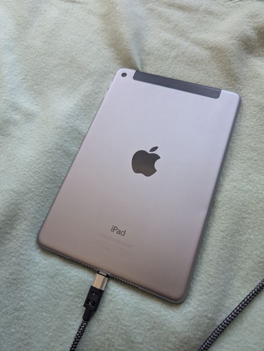 Ipad mini 4 64 gb lte zarezerwowane