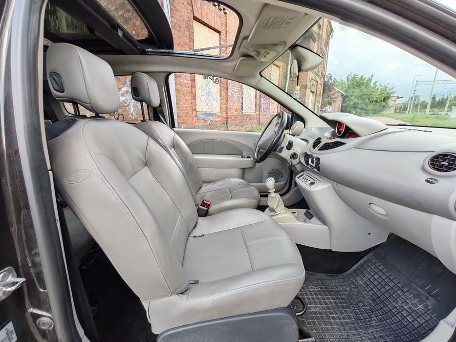 Renault Twingo 1.2 75 koni Initiale Tempomat Panorama
