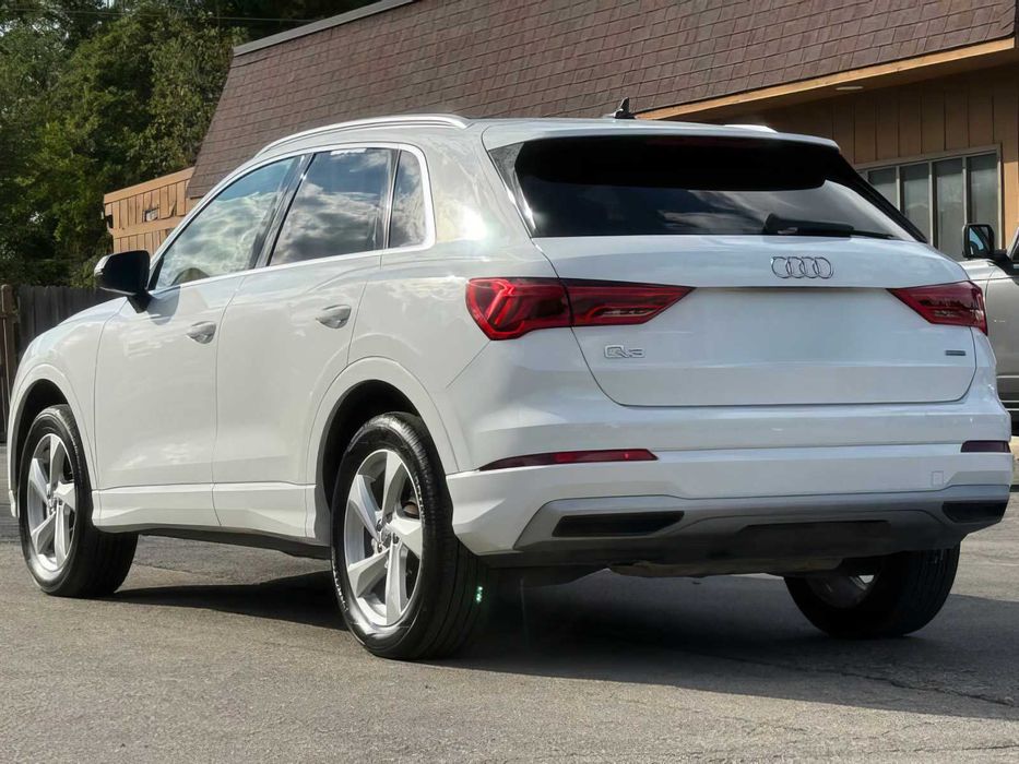 Audi Q3 quattro Premium 45 TFSI      2020