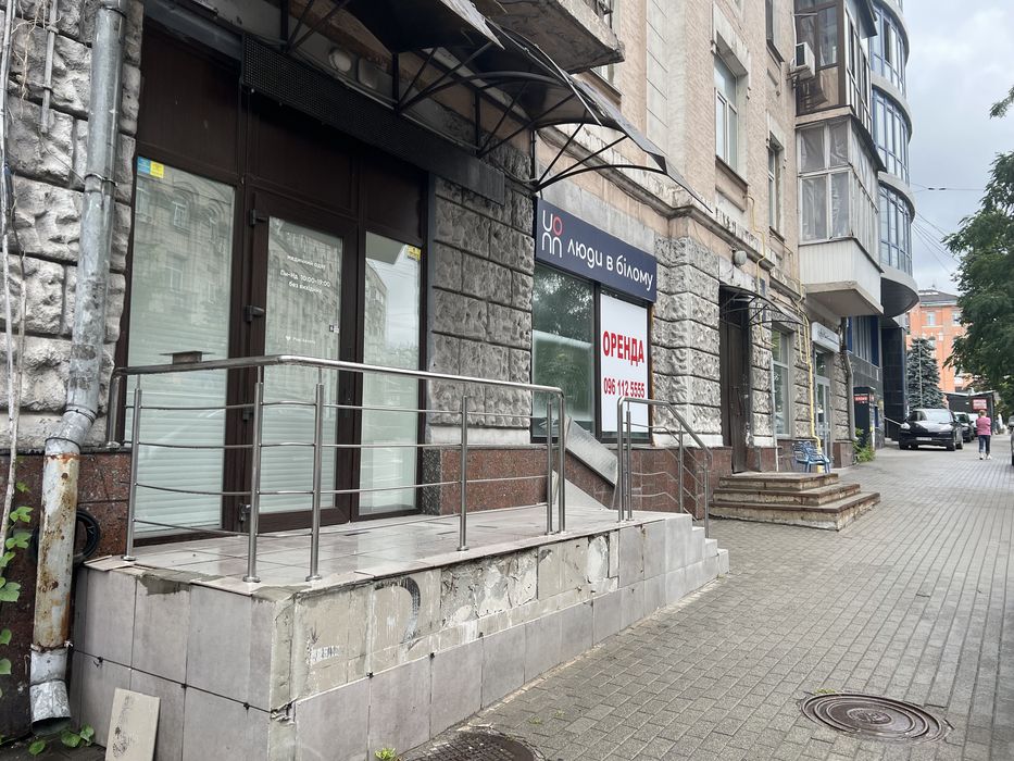 Оренда фасадного комерційного приміщення 132м кв на вул. Січових Стрільців, 68 - Вид 2